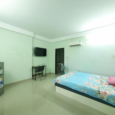 Hotel In Bui Vien Walking Street ホーチミン市 エクステリア 写真
